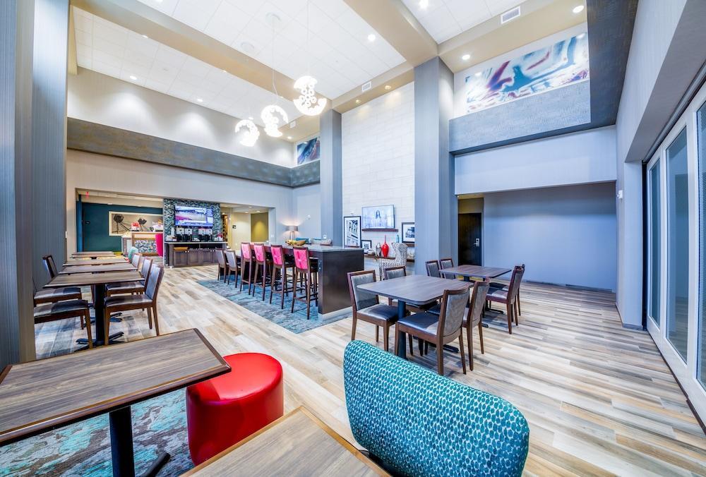 Hampton By Hilton Northwest 3*
