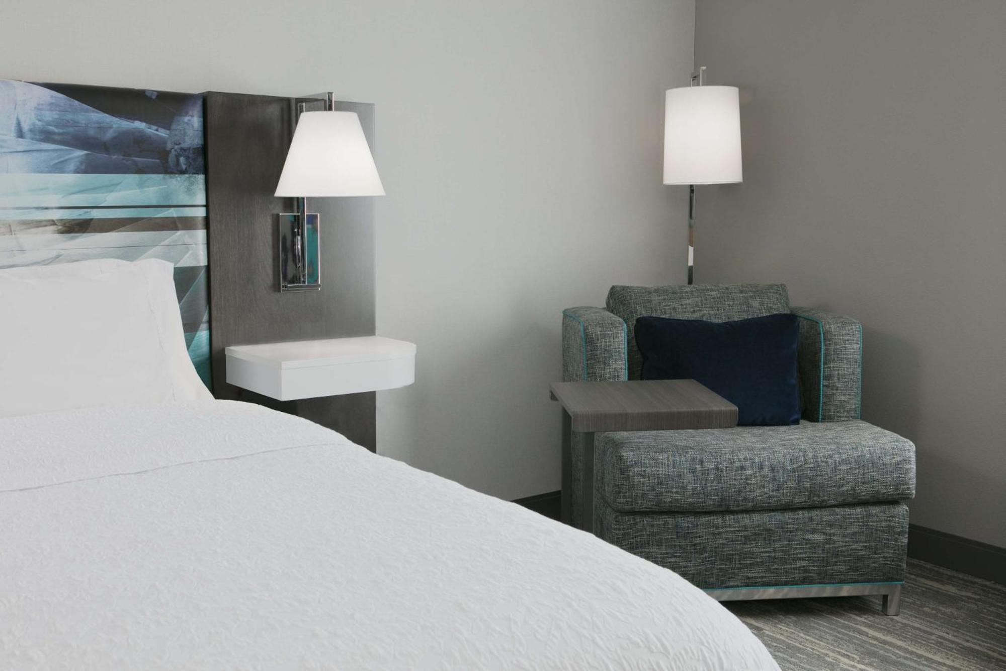 Hampton By Hilton Northwest Hotel