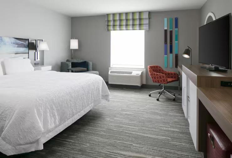 Hampton By Hilton Northwest 3*